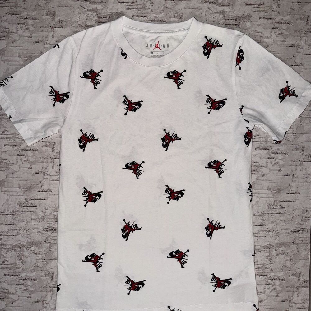 Nike Air Jordan Boys Wings White Large Short Sleeve Shirt